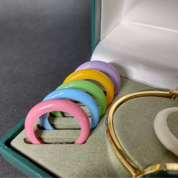 RARE 14k Gold Plated Beautiful 😍 Vintage GUCCI Collectors Watch Bracelet - Picture 2 of 10